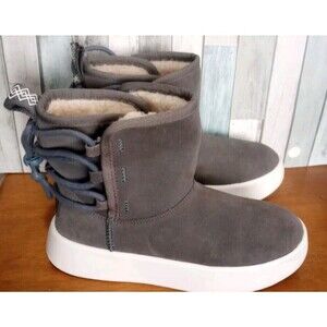 Ugg Classic Boom Suede Gray Boots Size 6 Women's Faux Fur Lining Comfortable